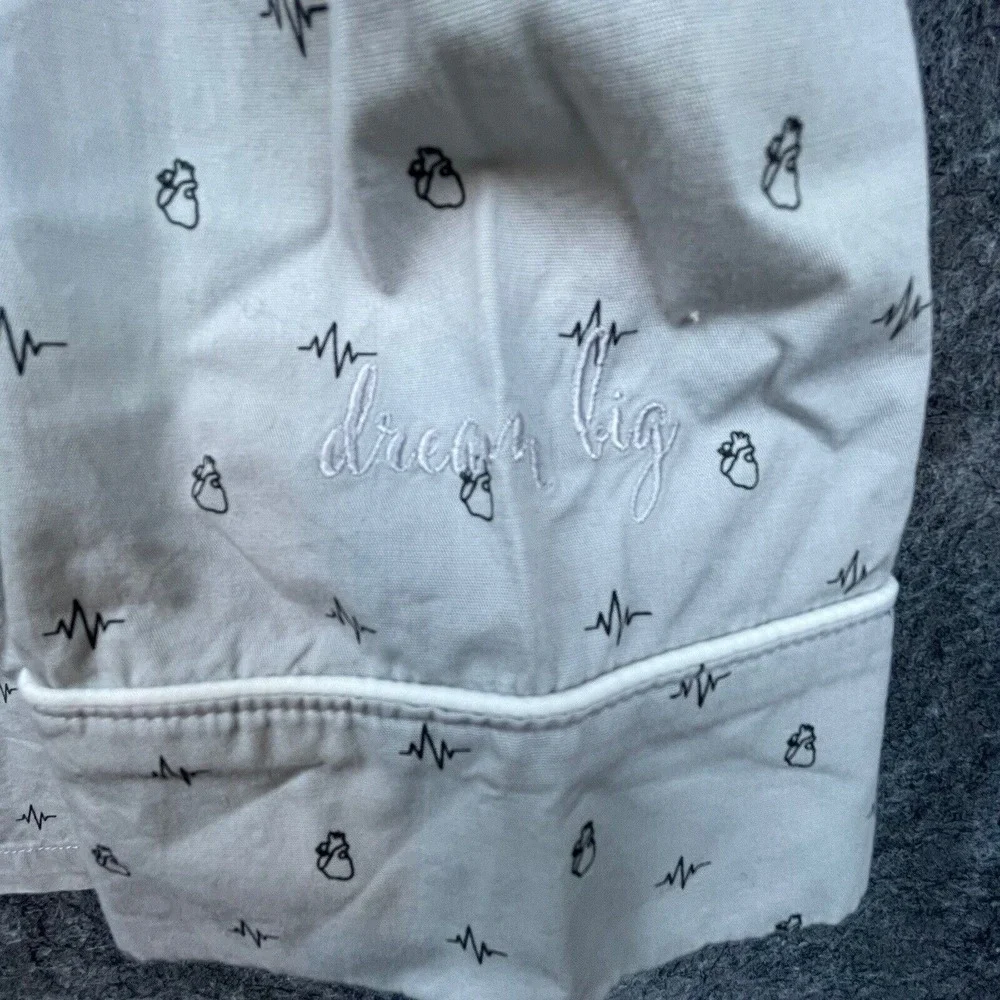 Figs Loungewear Top Womens Extra‎ Large Grey Medical Heart Dream Big Collared
